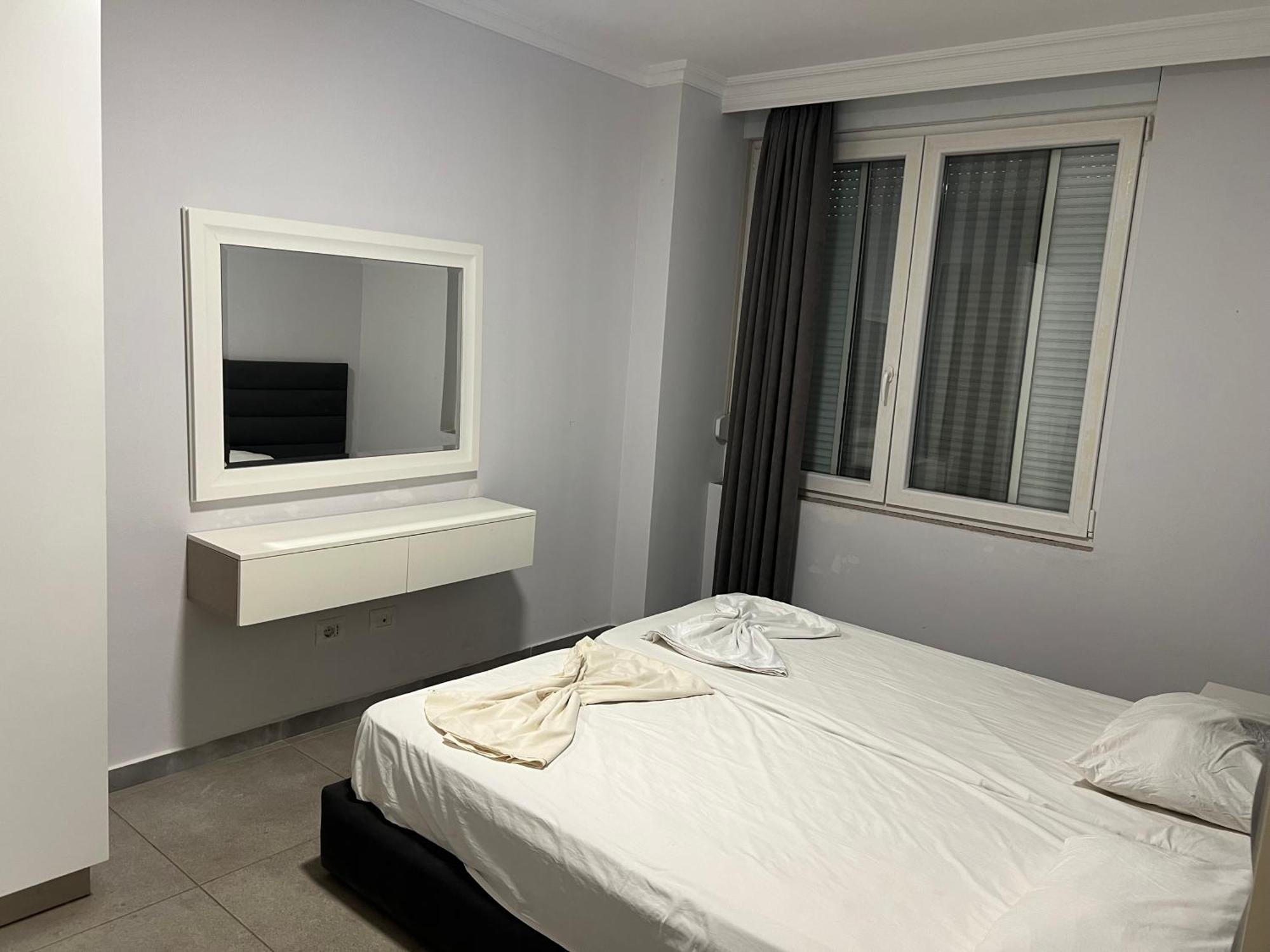 Shengjin Apartaments Buitenkant foto