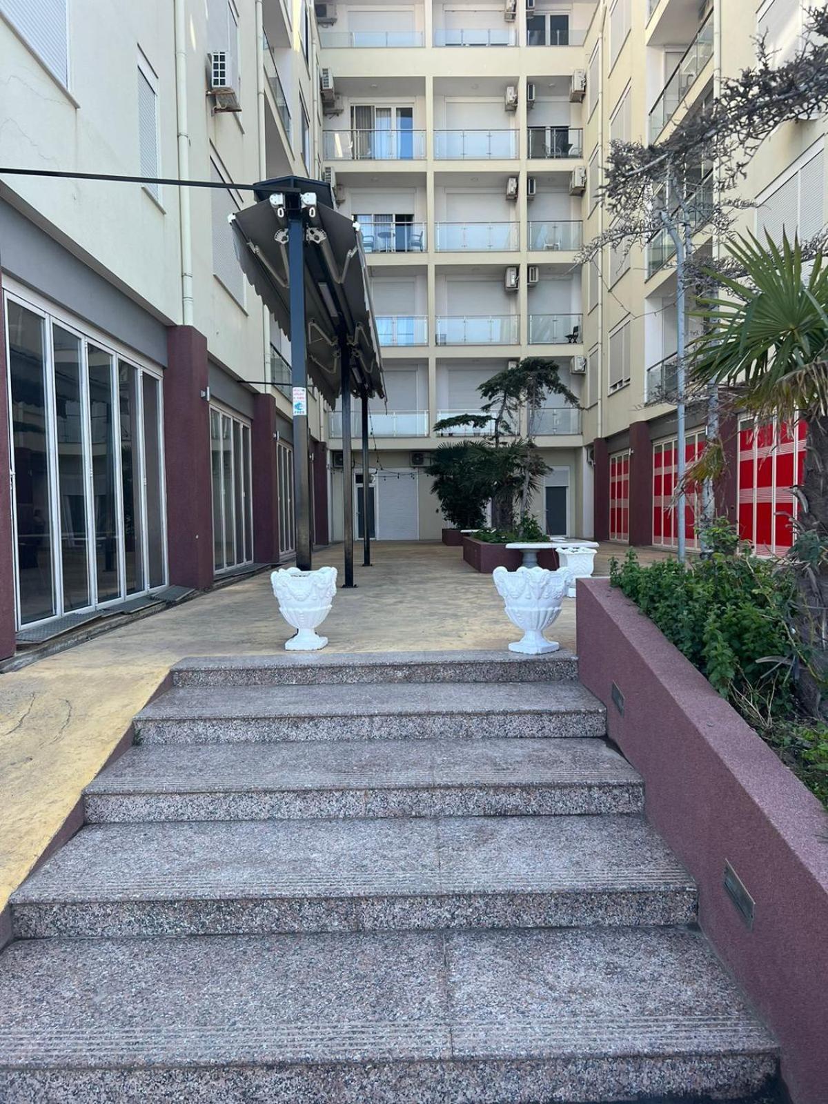 Shengjin Apartaments Buitenkant foto