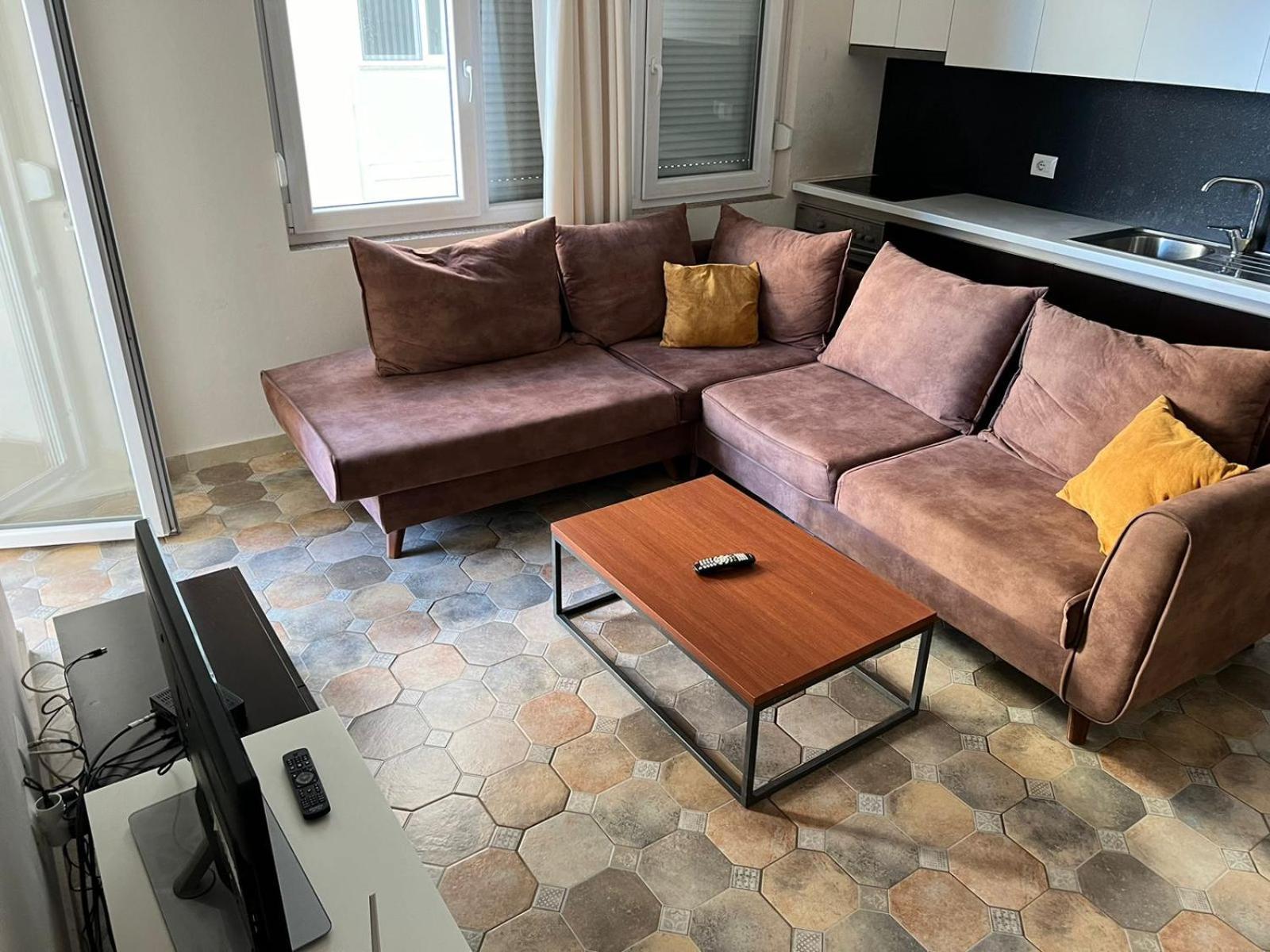 Shengjin Apartaments Buitenkant foto