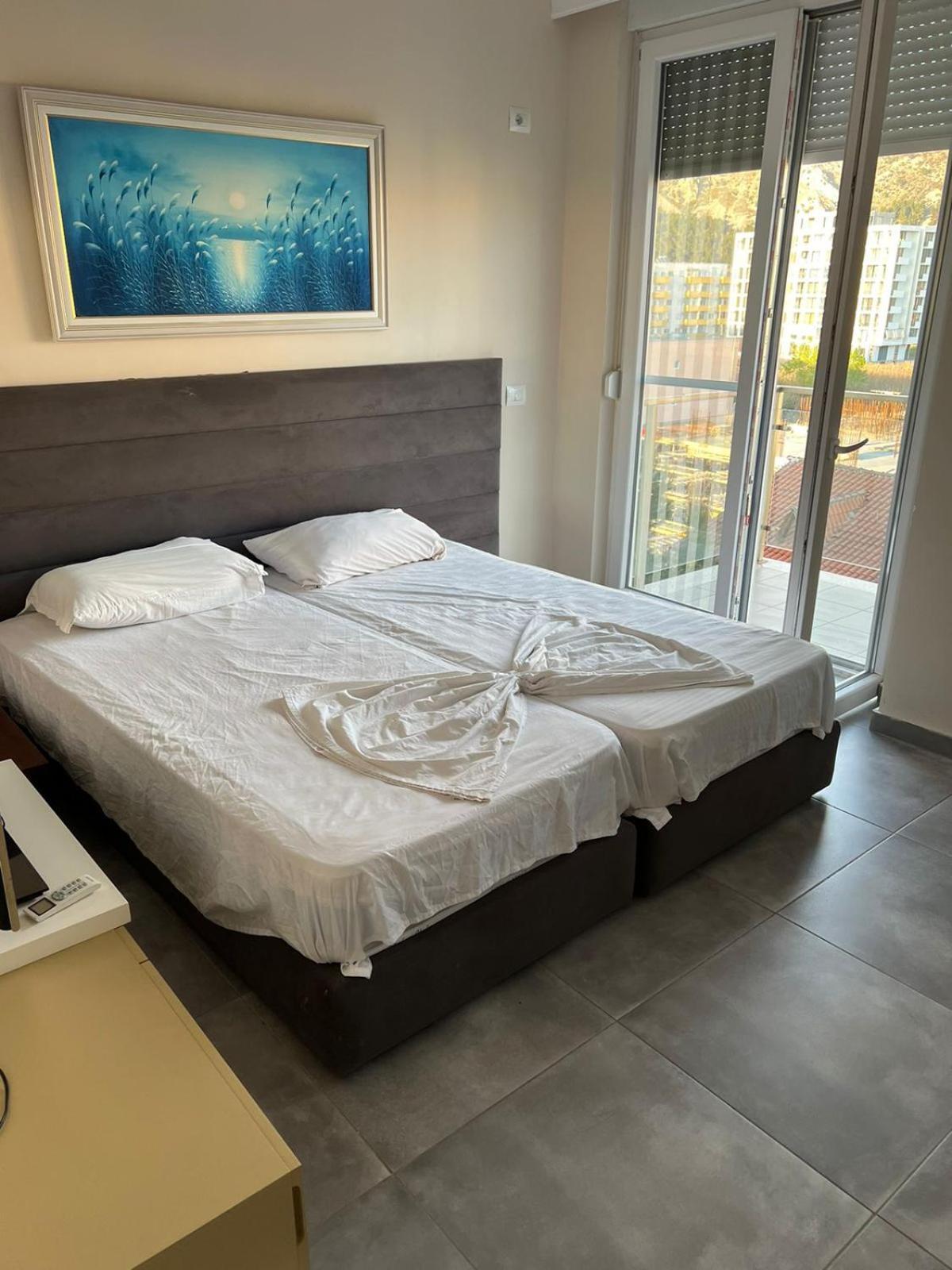 Shengjin Apartaments Buitenkant foto