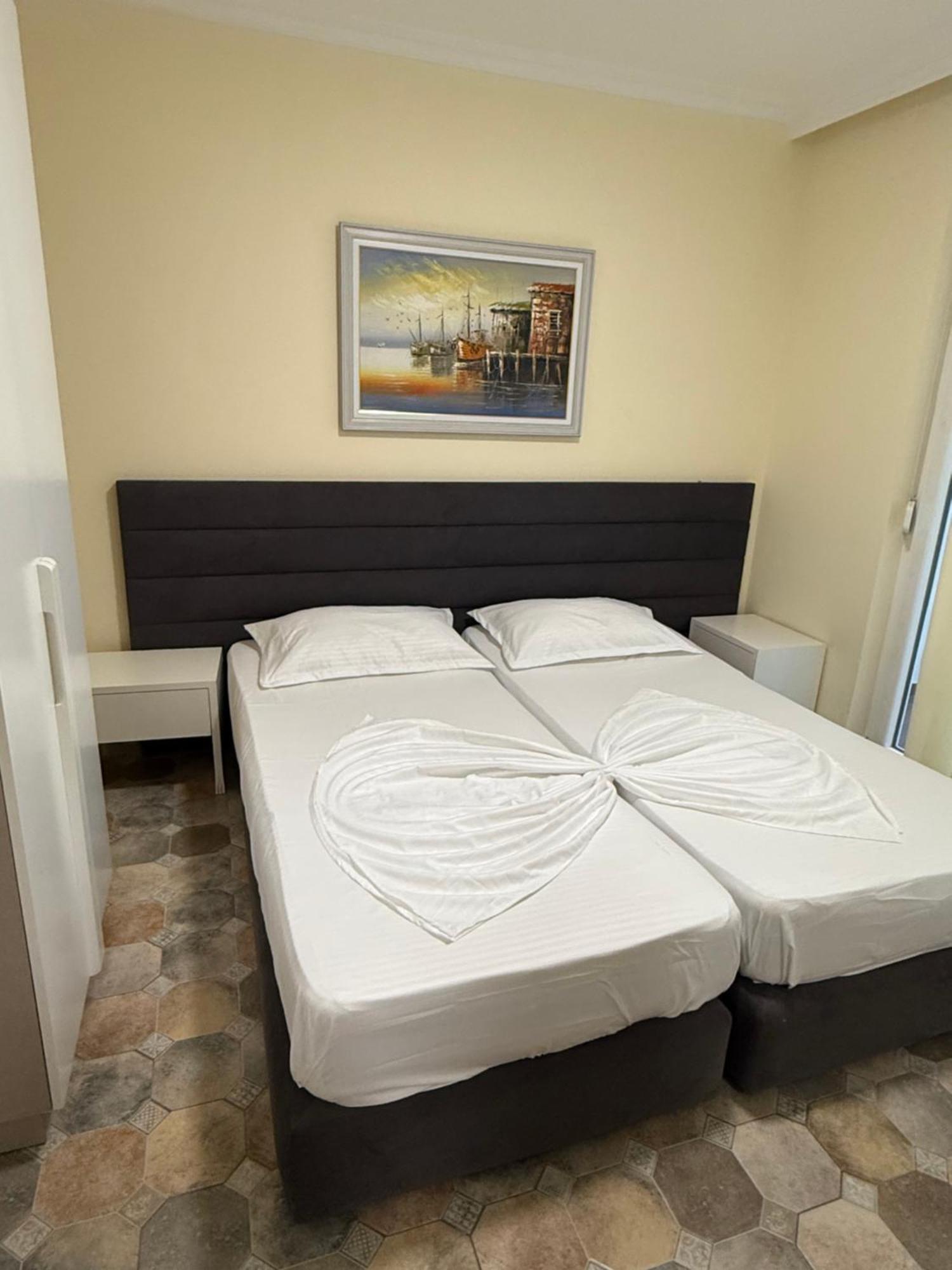 Shengjin Apartaments Buitenkant foto